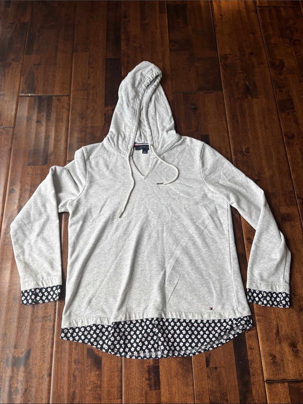 Tommy Hilfiger Light Gray Hooded Top with Black Floral Hem